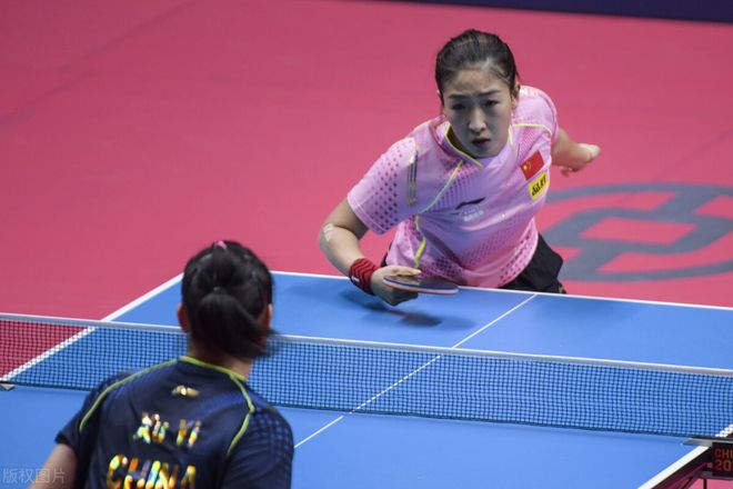 庆祝结婚10周年不忘练球？威少游艇上投篮被拍 国王15+3名单怎签他