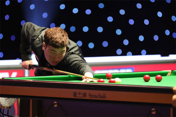 足球比赛 足球比赛